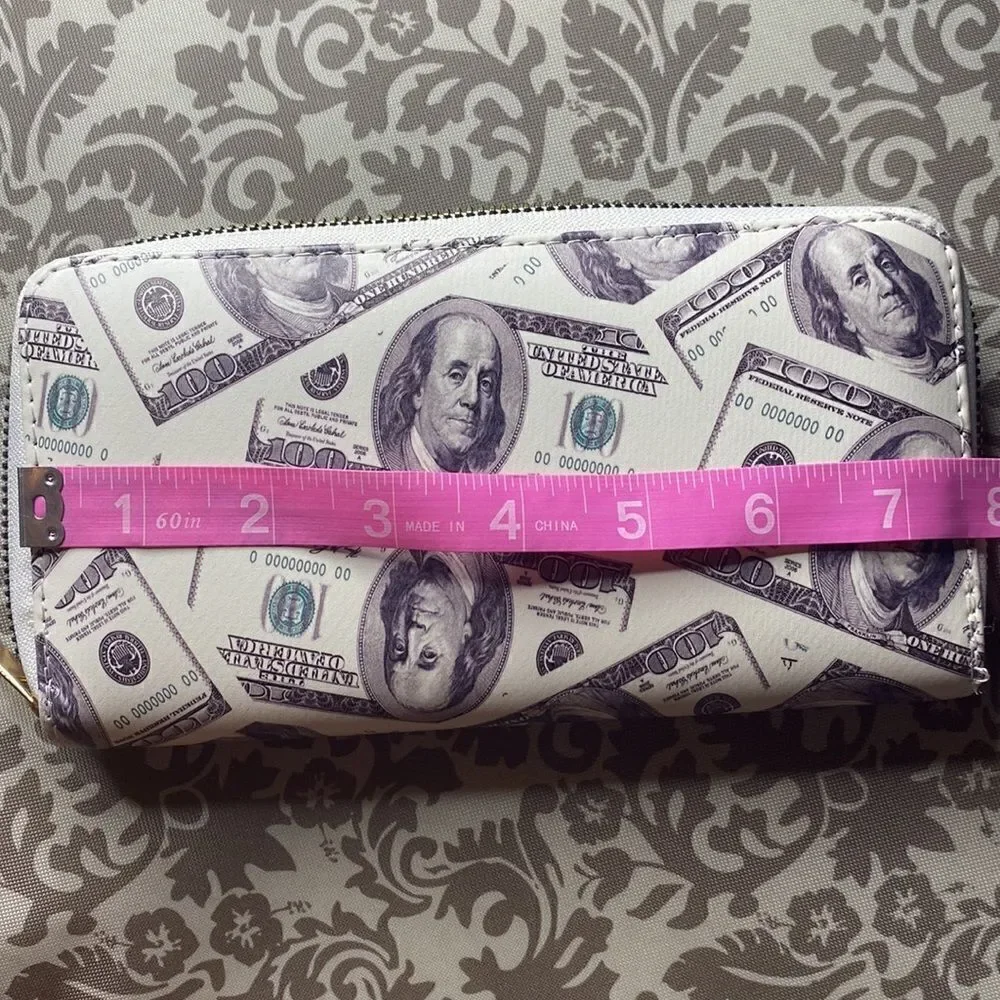 Money Money Wallet‎